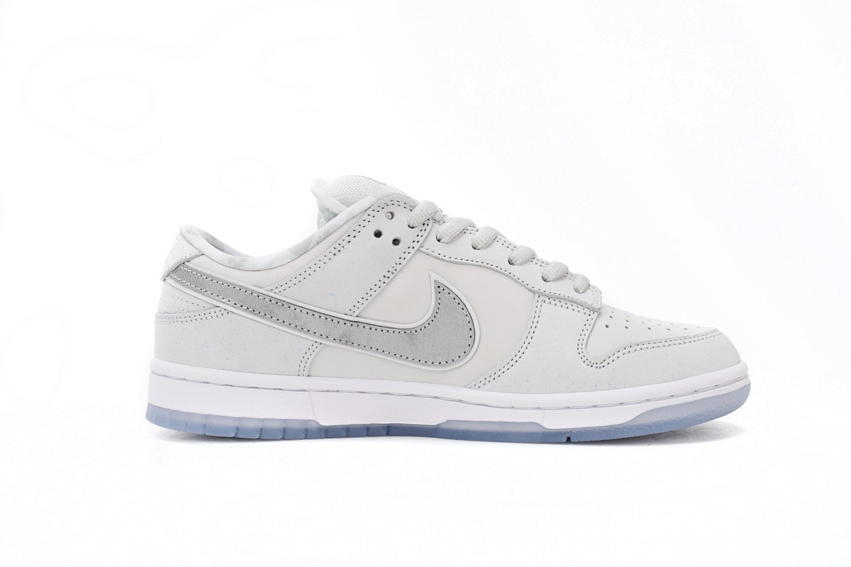 CONCEPTS × Nike Dunk SB Low ’White Lobster