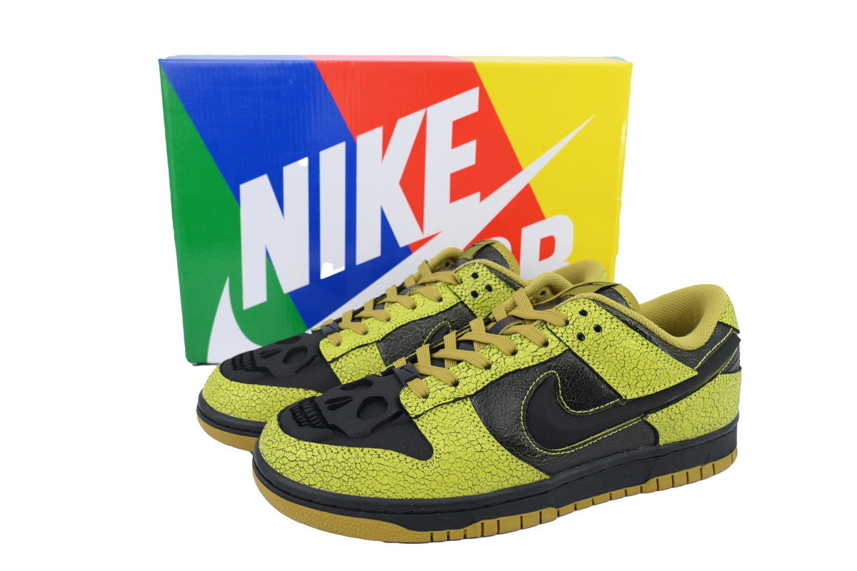 Nike Dunk Low Retro QS Halloween Skull