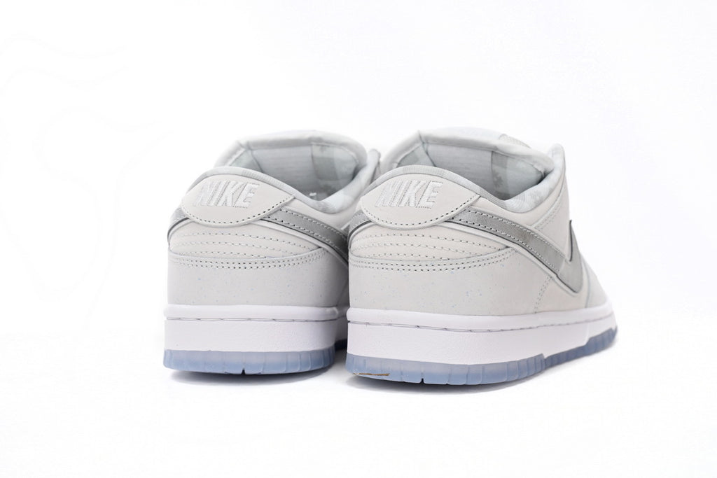 CONCEPTS × Nike Dunk SB Low ’White Lobster