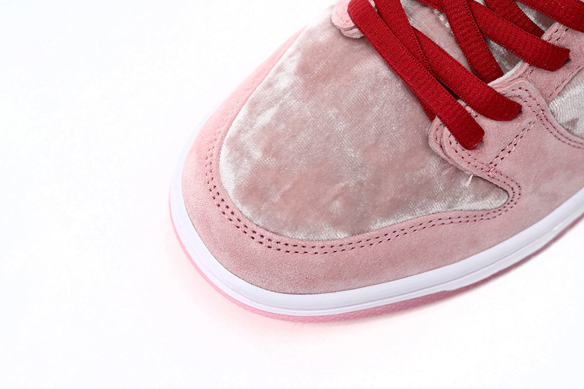 Nike SB Dunk Low Strange Love Skateboards