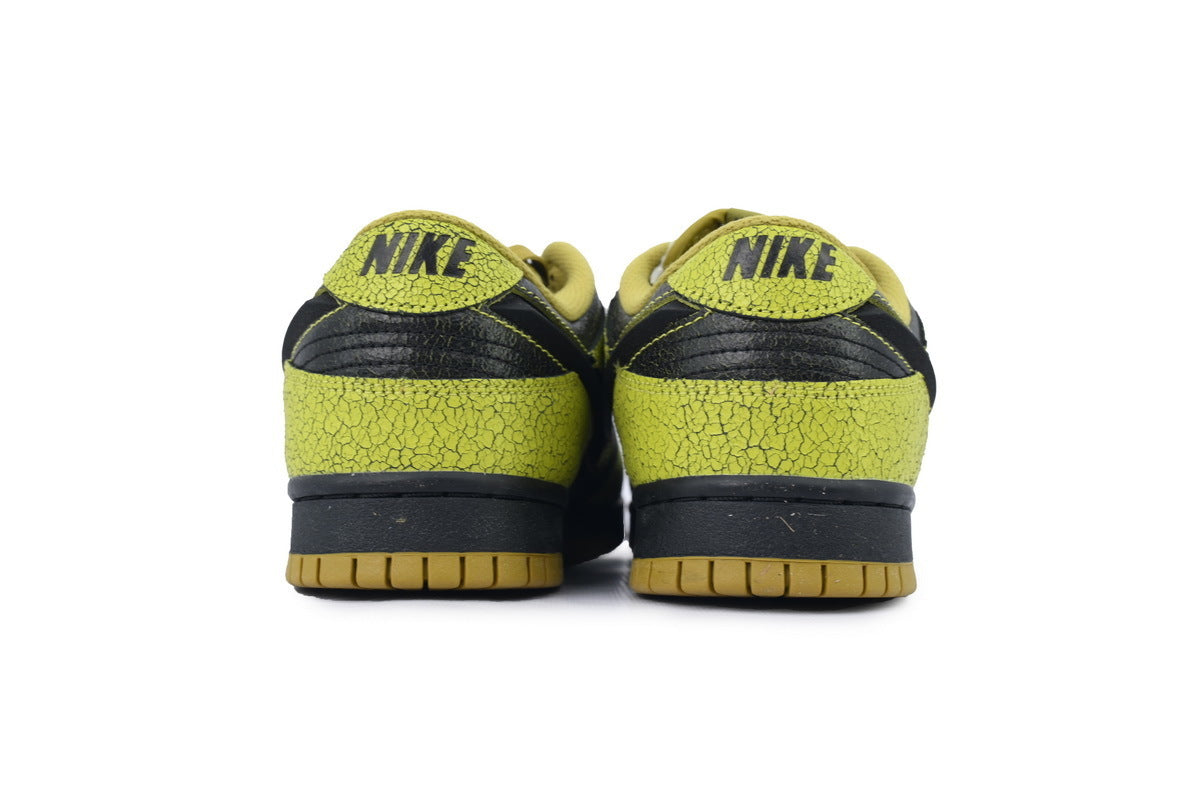 Nike Dunk Low Retro QS Halloween Skull