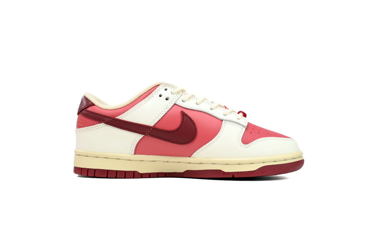 Buy Wmns Dunk Low 'Valentine's Day
