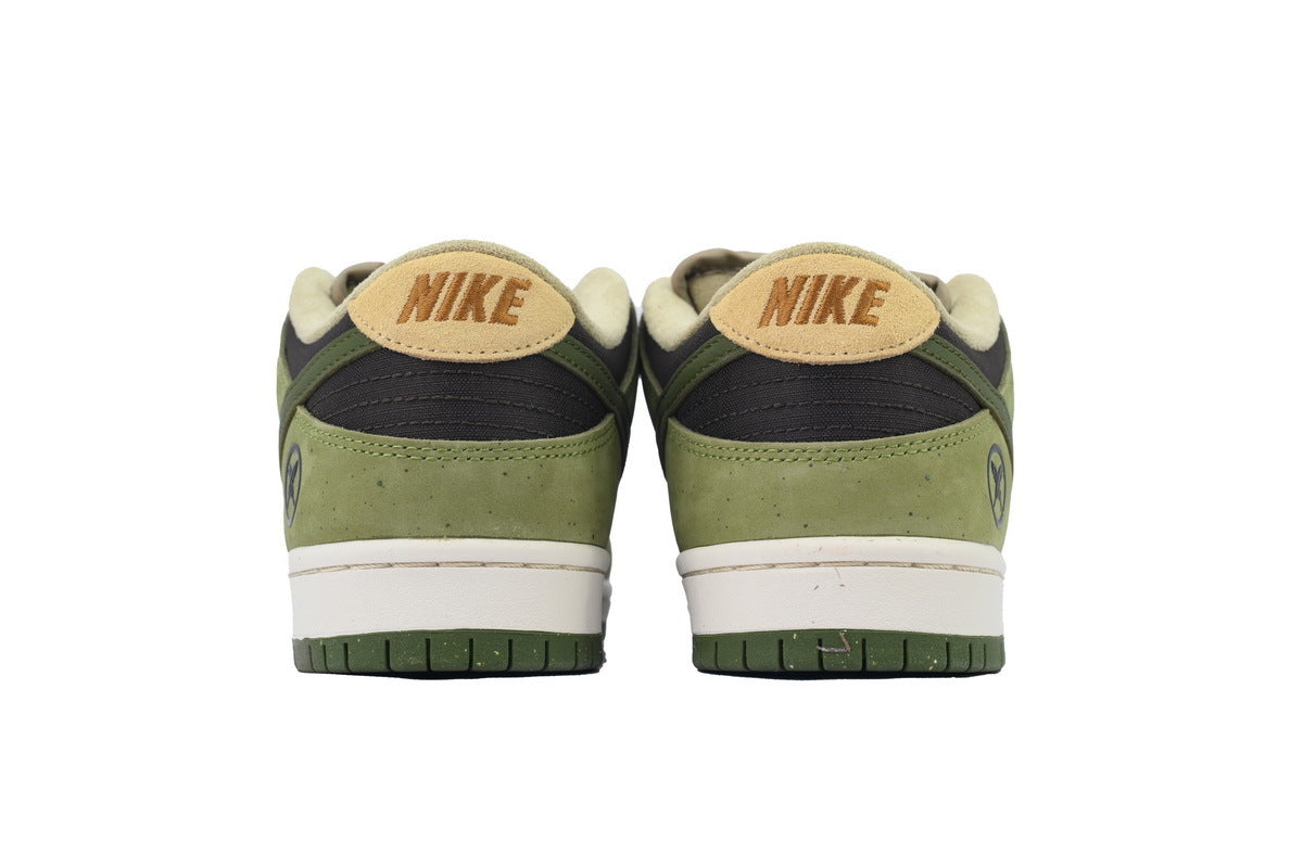 Nike SB Dunk Low Yuto Horigome Asparagus