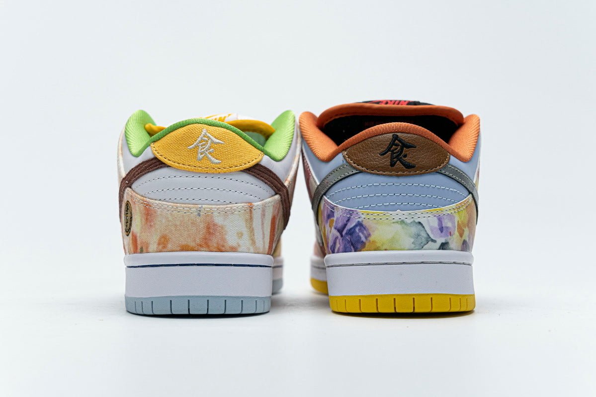 Nike SB Dunk Low Street Hawker